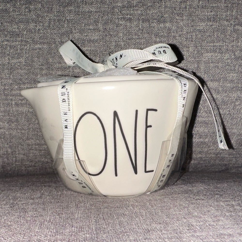 Rae dunn Measuring Cups